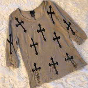 Daytrip knit top with crosses💰